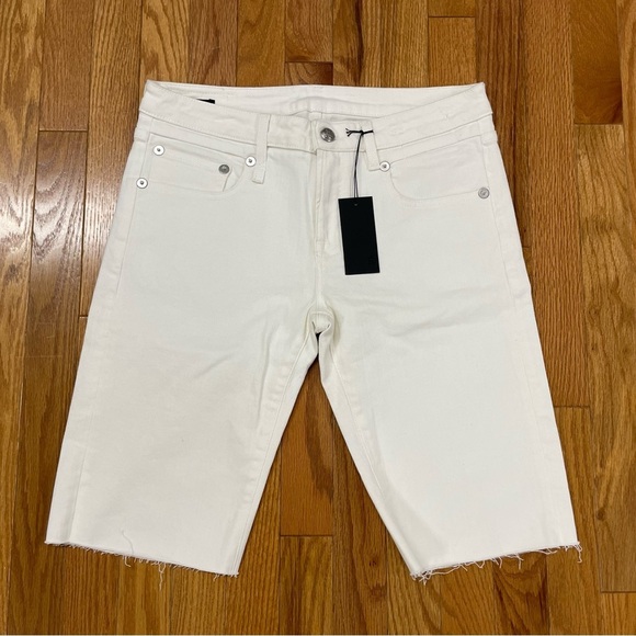 R13 NWT Boy Straight Short Rinsed White Size 28 - Picture 3 of 7